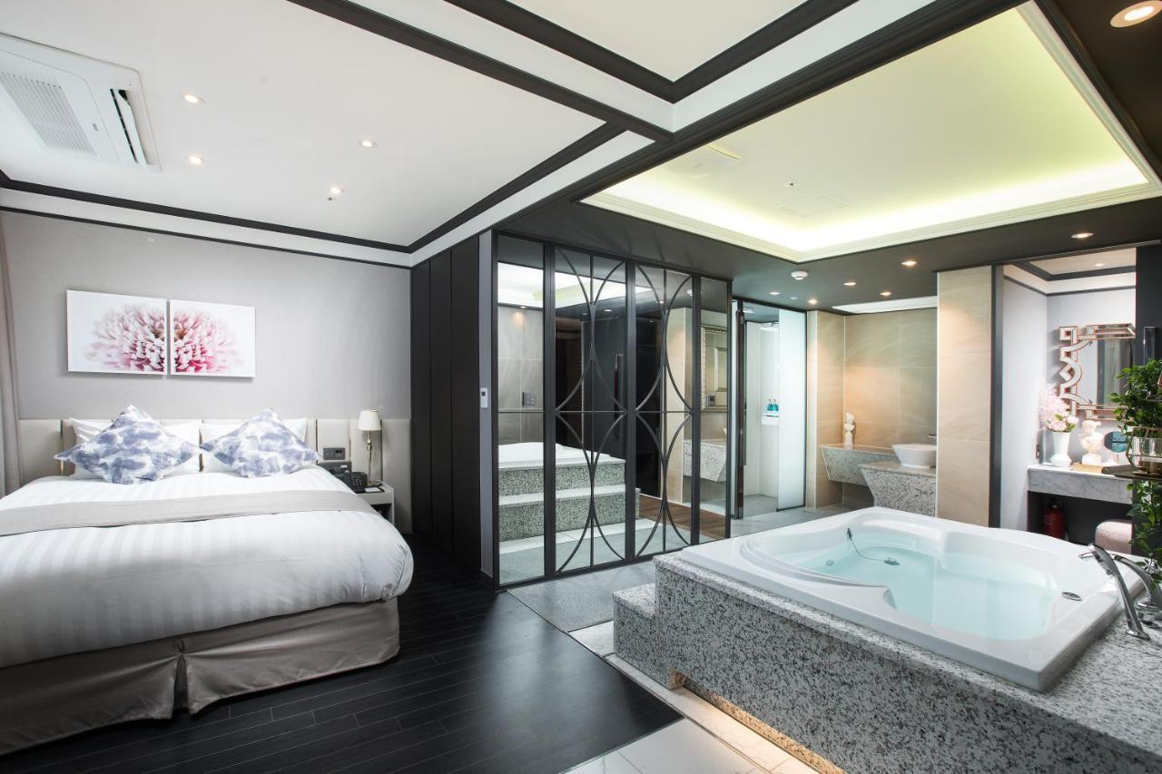 Utop Boutique Hotel&Residence Gwangju Metropolitan City Екстер'єр фото