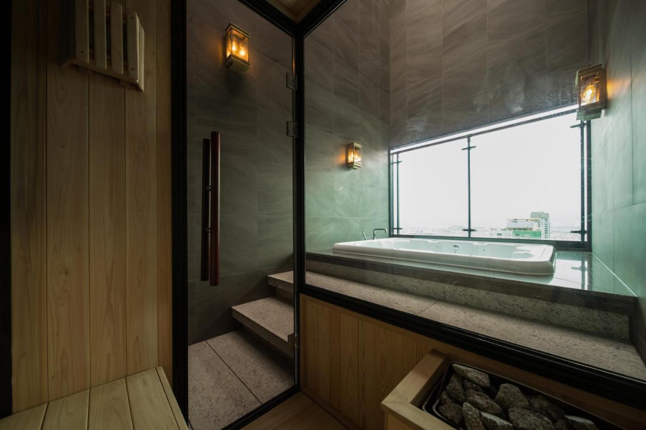 Utop Boutique Hotel&Residence Gwangju Metropolitan City Екстер'єр фото